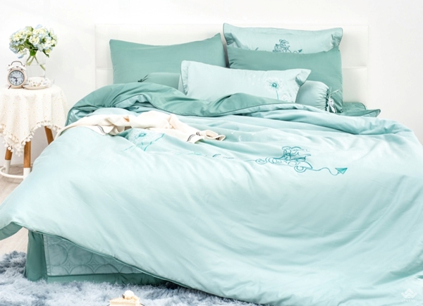 Mách bạn 5 màu sắc chăn ga gối giúp hạ nhiệt mùa hè 