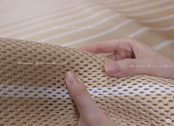 Chiếu điều hòa đa năng Olympia 4D Icool màu kem